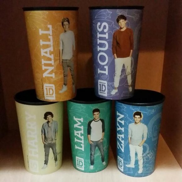 (ISO) one direction cups - Picture 2 of 2